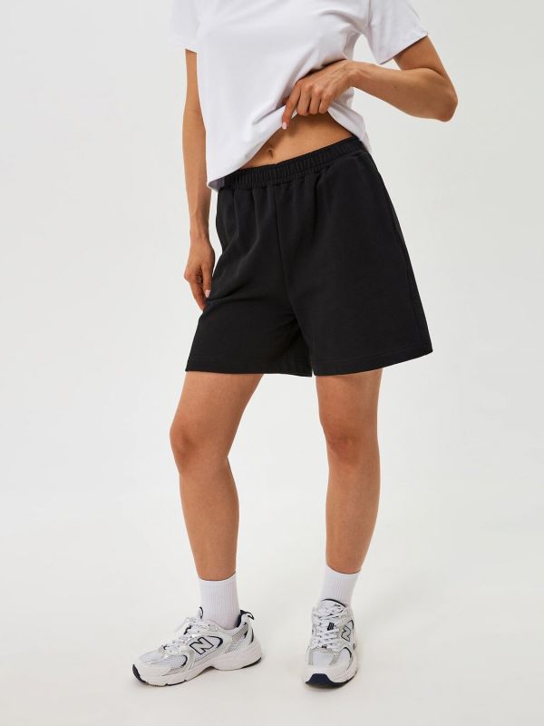 471391 Hola Shorts